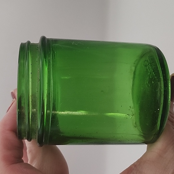 Vintage 4 oz Duraglass Green Jar 3" - Picture 9 of 9